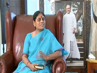 Jagan, Vijayamma Quit over Telangana - Sakshi