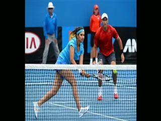 Sania Mirza-Horia Tecau in Australian Open mixed doubles final - Sakshi
