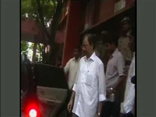 Ramalinga Raju's wife, kin sentenced for tax evasion - Sakshi