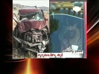 Ali's brother Khayyum injured in road accident - Sakshi