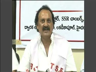 Z plus security for KCR, and what about for Seemandhra-people's security asks Srinivasa Raju - Sakshi
