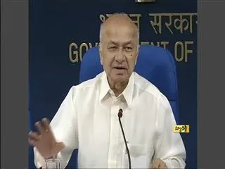gom on telangana to submit report as early as possible says sushilkumar shinde - Sakshi