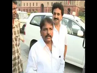Semandhra cong leaders met Home ministry officials - Sakshi