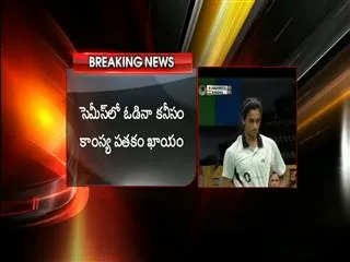 Giant-killer PV Sindhu surges into World badminton semifinals - Sakshi