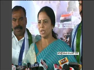 Shobha Nagireddy Fire On CM Kiran,Chandhrababu - Sakshi