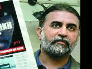 Managing Editor Shoma Chaudhury's resigns from Tehelka - Sakshi