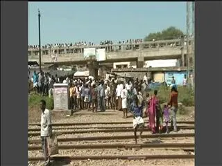 Constable loses life in terrorist attack in chittoor district - Sakshi