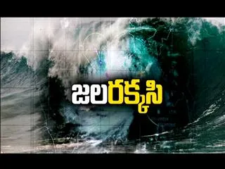 Heavy rains lash Odisha; Cyclone Phailin to make landfall at 210kmph - Sakshi