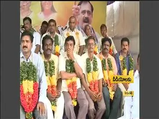 Samaikyandhra Agitation Continues in Tirupati - Sakshi