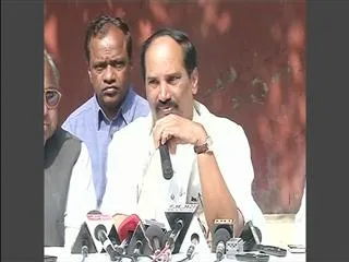 telangana leaders deeksha at rajghat - Sakshi