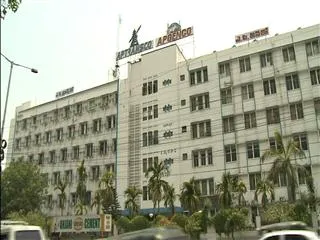 Seemandhra electricity employees to go on Strike - Sakshi