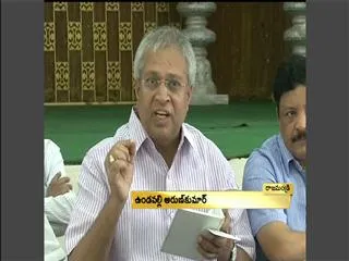Undavalli Arun Kumar Response on KCR press meet - Sakshi