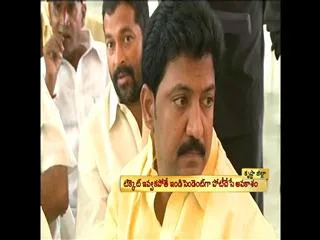 Big fight between Devineni and Vallabhaneni - Sakshi
