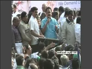 leaders speech in ys jagan's delhi samaikya dharna - Sakshi