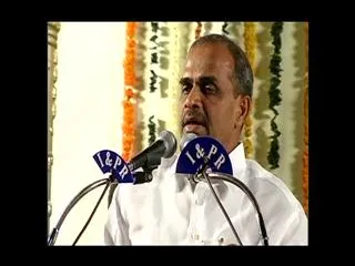 'State Would Have Remained Intact If YSR Were Alive' - Sakshi