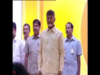 chandrababu-announce-rs-25-crore-for-yoga-promotion - Sakshi