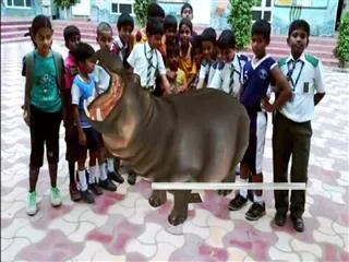 B tech student creates animals with 4d technology - Sakshi
