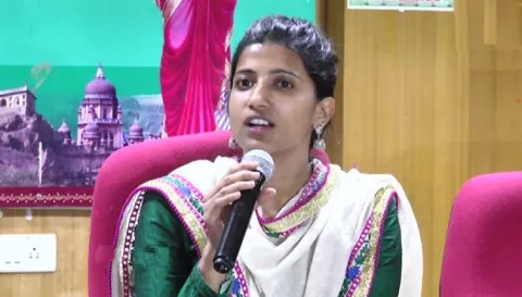 Amrapali to Marry Sameer sharma - Sakshi