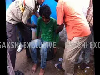 Three people injured in minibus accident at yousufguda - Sakshi