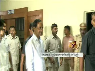 Telangana government link up aadhaar for welfare plans - Sakshi