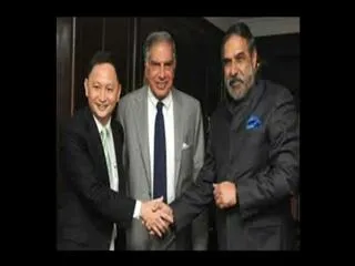 Tata-SIA airlines to lease 20 A-320 planes to launch flights - Sakshi