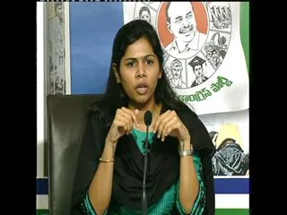 SC,ST case filed wrongly on Bhuma Nagi Reddy, says Akhila Priya - Sakshi