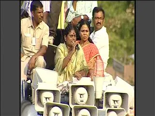 ys vijayamma's speech in allagadda jana bheri - Sakshi