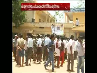 Police search operation on Prasad Reddy faction murder - Sakshi