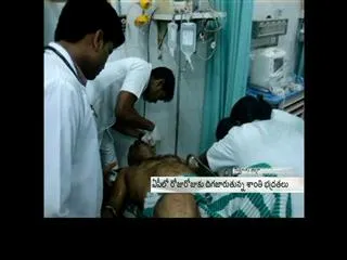 Murder attempt on sakshi reporter in kuppam - Sakshi