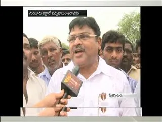 tdp-workers-attack-on-ambati-rambabu-vehicle - Sakshi