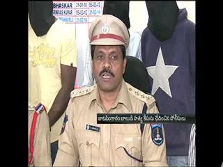 uday-kiran-murder-mistory-unvieled-says-police - Sakshi