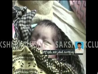 Mother kill her baby girl in Vikarabad - Sakshi