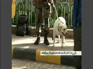bomb squad at bjp headquarters in delhi after 3 unclaimed bags are found - Sakshi