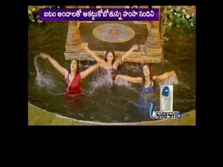 Three heroines in rudramadevi - Sakshi