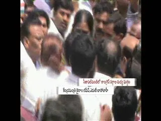 fight between banda's and anjan yadav's activists - Sakshi