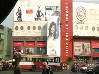 high-court-directs-removal-of-hoardings-banners-cut-outs-on-roadsides-pavements - Sakshi
