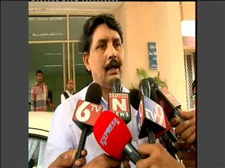 Bhanwar lal observing polling stations in hyderabad city - Sakshi