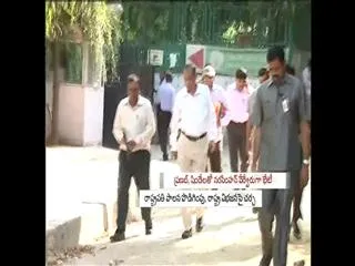 Governor narasimhan to meet president pranab mukherjee - Sakshi