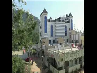 Yudu Baba Dayasagar held for harassing women at kottavalasa - Sakshi