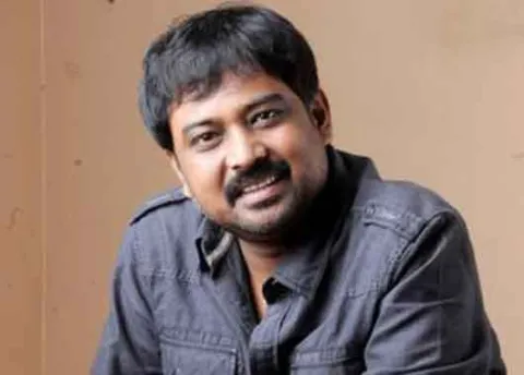 I remember Anushka when I hear a song in Anjaan, Says Linguswamy - Sakshi