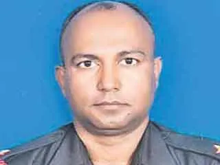 Army Officer Pathan Kumar Released on Bail from Chanchalguda Jail - Sakshi