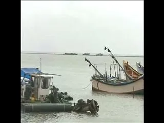 2 boats safely reached visaka Coastal area - Sakshi