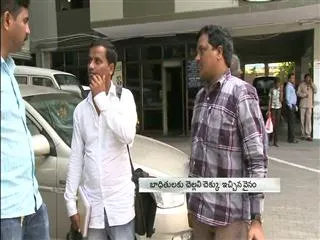 fake cheques distributed to dilsukhnagar blast victims - Sakshi