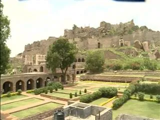 Bonalu celebrations start today From Golkonda - Sakshi