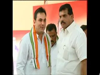 Botsa Satyanarayana condemns Farmer lands mishap - Sakshi
