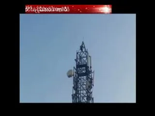 Man climbs cell tower for  Marriage in Warangal - Sakshi