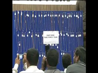 Hyderabad Police arrested Chain snatchers Gang - Sakshi