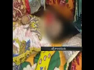 Husband kills Strangled Wife with Mobile Charger - Sakshi