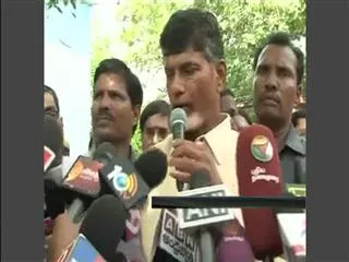 chandrababu-naidu-meets-victims-of-chennai-building-collapse - Sakshi