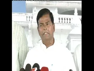 Insulting and saying sorry is a habit to jagadish reddy, says chinnareddy - Sakshi